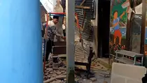 Bangunan Sekolah di Jember Ambruk Akibat Gempa Sumenep
