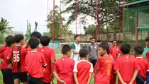 Eks Kapten Timnas Hamka Hamzah Buka Akademi Sepak Bola di Tangsel