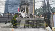 Pascaledakan di Tangsel, Gedung Nucleus Ditutup Seng