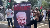 Demo Kedubes AS, Massa Kutuk Israel Langgar Genjatan Senjata di Gaza