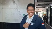 Kenakan Jaket Bertuliskan 8 Persen, Purbaya: Saya Kayak Koboi