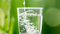 Air Mineral dan Air Demineral, Mana yang Lebih Baik untuk Tubuh?