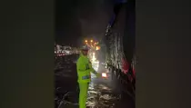 Jalur Pantura Demak Lumpuh Akibat Banjir, Macet hingga 7 Km
