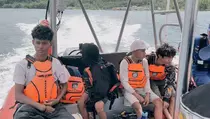 Basarnas Evakuasi 4 ABK Kapal Terdampar di Pulau Sebuku