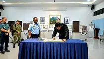 Menhan Sjafrie Minta Perkuat Sinergi Antarsatuan TNI di Natuna