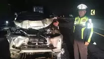 Kecelakaan Tol Cipali Km 90: Minibus Tabrak Truk, 1 Orang Tewas