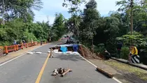 Jembatan Cikaleho Ciamis Longsor, Arus Kendaraan Dialihkan