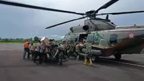28 Helikopter Distribusi Bantuan dan Evakuasi Korban Banjir Sumatera