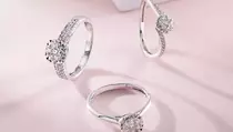 Cincin Solitaire Plus dengan Desain Modern, Pilihan Hadiah Spesial yang Elegan