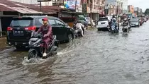 Riau Siaga Darurat Hidrometeorologi hingga Januari 2026