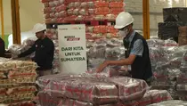 Dompet Dhuafa Bersama PT Food Station Tjipinang Distribusi 60 Ton bagi Penyintas Banjir Sumatra-Aceh