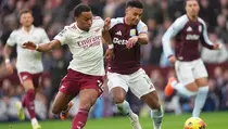 Matty Cash Bawa Aston Villa Unggul atas Arsenal pada Babak 1