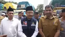 Mensos Serahkan Bantuan Logistik Rp 9 M untuk Korban Bencana di Aceh