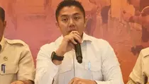 Seskab Teddy Buka Suara Soal Desakan Penetapan Bencana Nasional