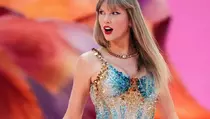 Berbagi di Hari Natal, Taylor Swift Berdonasi ke Komunitas Musik