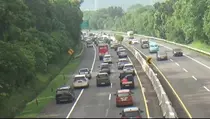 Libur Natal, ‎Jalan Tol Cipularang Padat pada Jumat Pagi