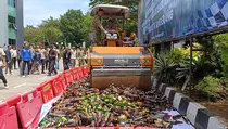 Polresta Tangerang Musnahkan 1.860 Botol Miras Jelang Tahun Baru 2026