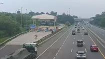 Arus Lalu Lintas Tol Purbaleunyi Arah Jakarta Masih Ramai Lancar