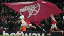 Kalahkan Villa, Arsenal Tutup 2025 di Puncak Klasemen Liga Inggris