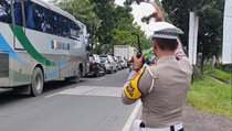 Arus Wisatawan Menuju Priangan Timur Padati Jalur Limbangan Garut