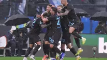 Napoli Kirim Sinyal Juara, Lazio Tumbang dalam Laga Penuh Emosi