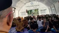 Sekolah Tertimbun Lumpur, Siswa SMAN 2 Pidie Jaya Belajar di Tenda