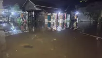 Banjir 80 Cm Rendam 500 Rumah di Kudus, Warga Jatiwetan Bertahan