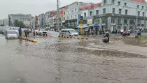 Banjir di Kelapa Gading, Kendaraan Pilih Putar Balik
