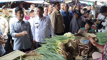 Awali Kunjungan di Tasikmalaya, Wapres Blusukan ke Pasar Cikurubuk
