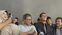 Kasus Ijazah Jokowi, Rocky Gerung Datangi Polda Metro Jaya