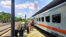 11 Kereta Api Lintas Madiun Sempat Berhenti Akibat Gempa Pacitan