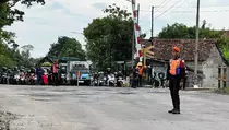 Siapa Penanggung Jawab Perlintasan Kereta Api? Ini Kata KAI