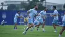 Sudah Ikut Berlatih, Kurzawa Tak Dibawa Persib ke Solo