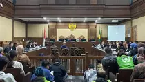 Hadapi Tuntutan, Ini Dugaan Tindak Pidana 3 Terdakwa Kasus Chromebook