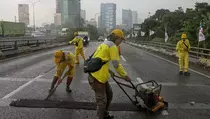 Perbaikan Jalan Berlubang