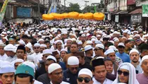 Puncak Ziarah Kubro 2026, Puluhan Ribu Jemaah Putihkan Kota Pelembang