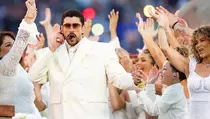 Deretan Musisi Dunia yang Hibur Panggung Super Bowl Halftime Show 2026