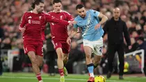 Kenapa Wasit Anulir Gol Cherki dan Ganjar Szoboszlai Kartu Merah?