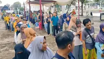 Jelang Ramadan, Warga Pasuruan Serbu Pasar Murah