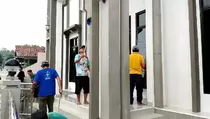 Jelang Ramadan 2026, Warga Pandeglang Bersih-bersih Masjid