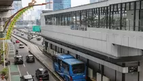 Transjakarta Hentikan Operasional Bus yang Keluarkan Asap di Pancoran