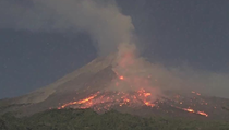 Merapi Muntahkan 30 Guguran Lava ke Kali Krasak dan Kali Putih