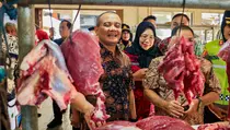Setahun Pimpin Jateng, Luthfi Sidak Harga Pasar Projo Ambarawa