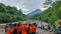 Lahar Dingin Merapi Terjang Magelang, 1 Tewas