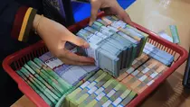 Rupiah Hari Ini Ditutup Kembali Melemah ke Rp 17.000