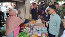 Kunjungi Tuban, Wapres Tinjau Proyek Industri hingga Pasar Tradisional