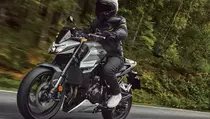 Honda CB750 Hornet E-Clutch 2026 Meluncur dengan Kopling Elektronik