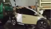 Tabrakan Beruntun di Tol JORR, Ada Mobil Terjepit Truk