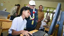 Mendikdasmen Tinjau Persiapan TKA di Bireuen Pascabencana Aceh