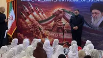 Santuni Anak Yatim, Dubes Iran Ajak Berdoa untuk Korban Siswi SD Minab